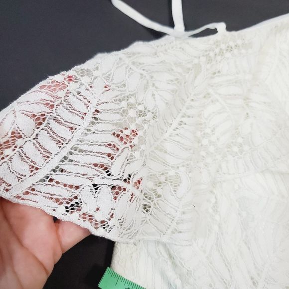Aqua off white /white ruffle lace summer top size small - Picture 7 of 12